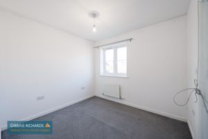 Bedroom- click for photo gallery
